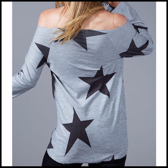 Off-the-Shoulder Star Top - Picture 2 of 4